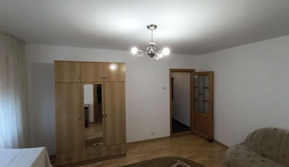 Inchiriez apartament 2 camere