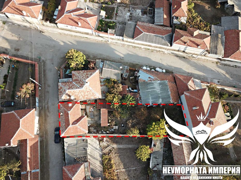 Двуетажна вила/къща 80РЗП в 400кв.м двор в с.Дълбок Извор