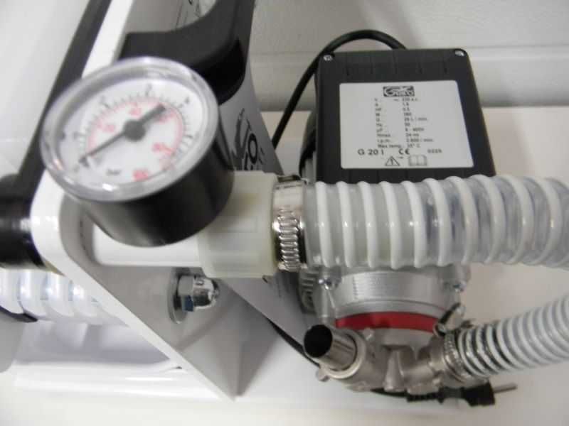 Filtru vin/suc cu pompa INOXIDABILA 95°C GRIFO FCH 10 si 10 Placi+manometru