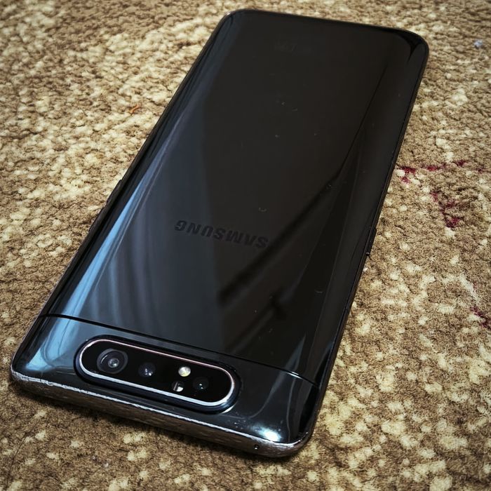 Продаю Samsung a80