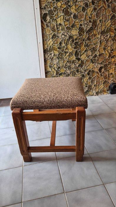 Дървени мебели- маса, столове, шкафове, гардероби