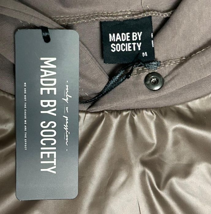Vând compleu nou de bărbați Made by Society