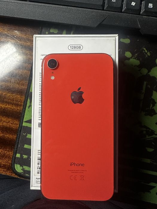 iPhone XR 128GB коралловый
