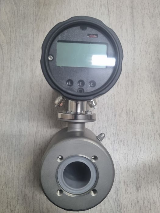Магнитный индуктивный расходомер GEA Diessel type IZMAG 1365