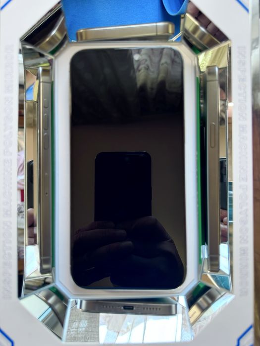 iPhone 15 Pro Max Natural Titanium Ca si Nou 10/10 - 90% baterie