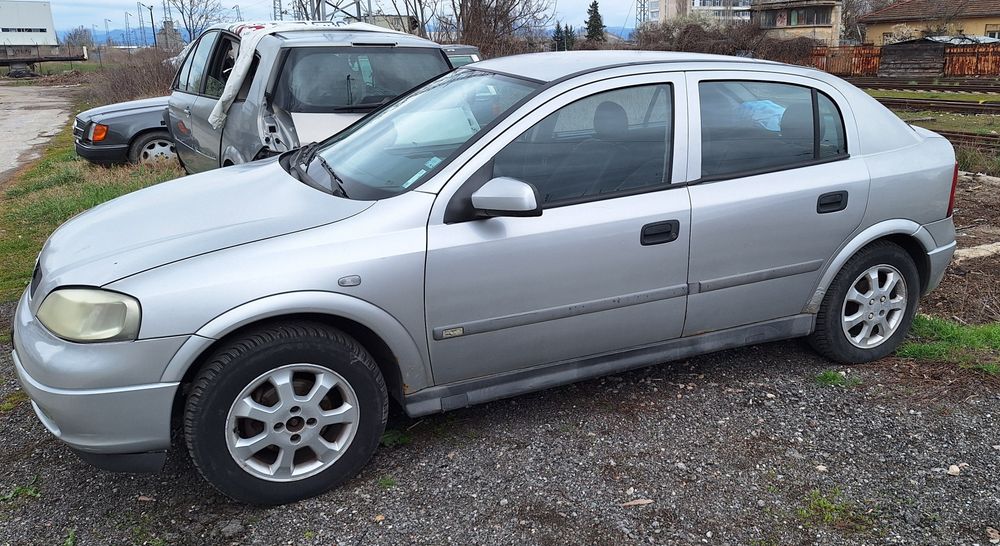 Опел Астра 1.6 бензин 2001г