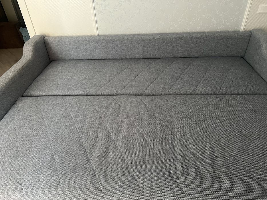 Диван раскладной.