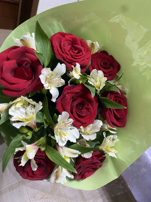 Продам Букет из роз 7шт