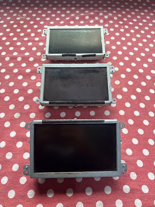 Display navigatie mare audi a4 b8 cod 8t0919603c