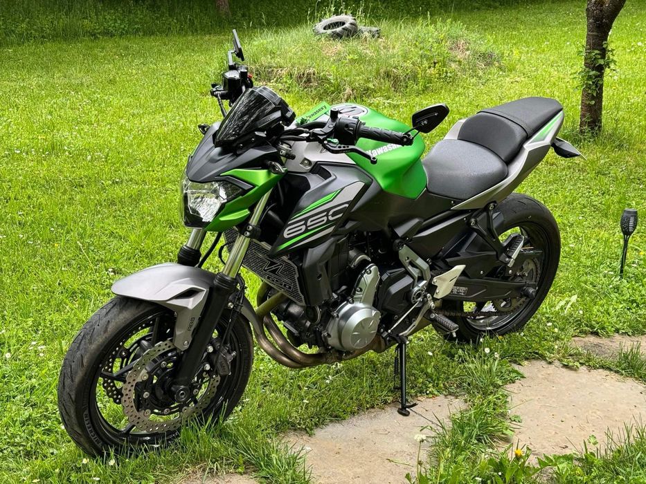Kawazaki z 650.