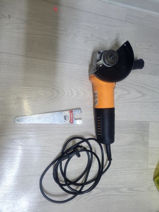 Продам болгарка продам