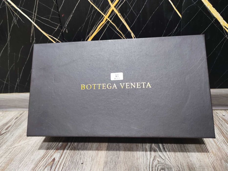 Продам новую сумку Bottega Veneta