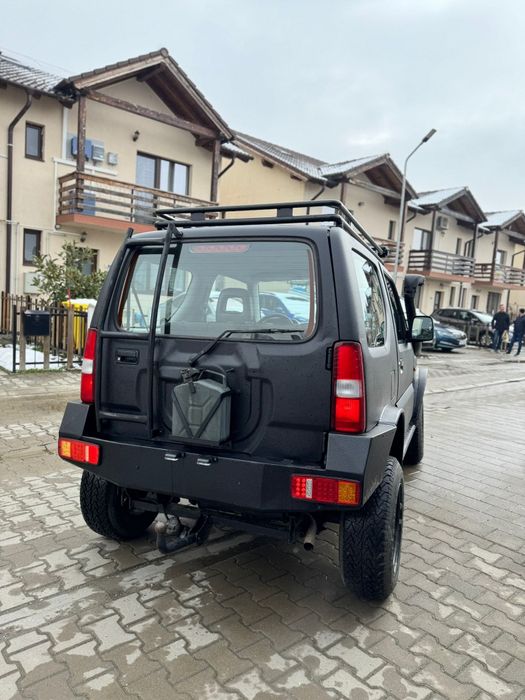 Vând Suzuki Jimny