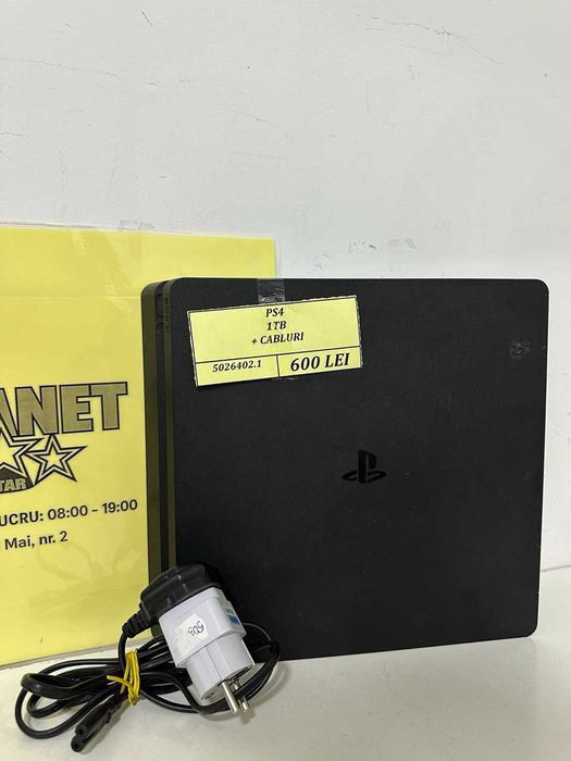 PS4 1TB + cabluri (CTG)