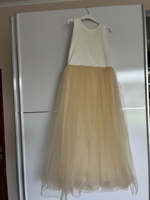 Продавам ДЕТСКИ ДРЕШКИ  за деца от 9 до 14 годишна възраст