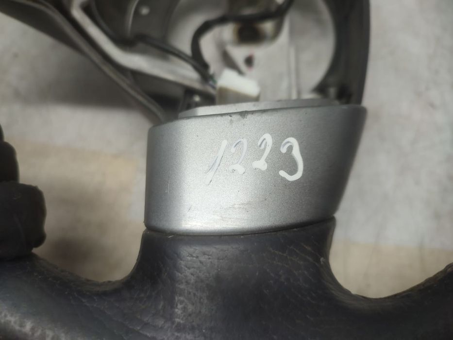 Volan in 3 spite cu comenzi GS13105610 Fiat Sedici 1 (2005 - 2009) 1.9 jtd 1.9 jtd