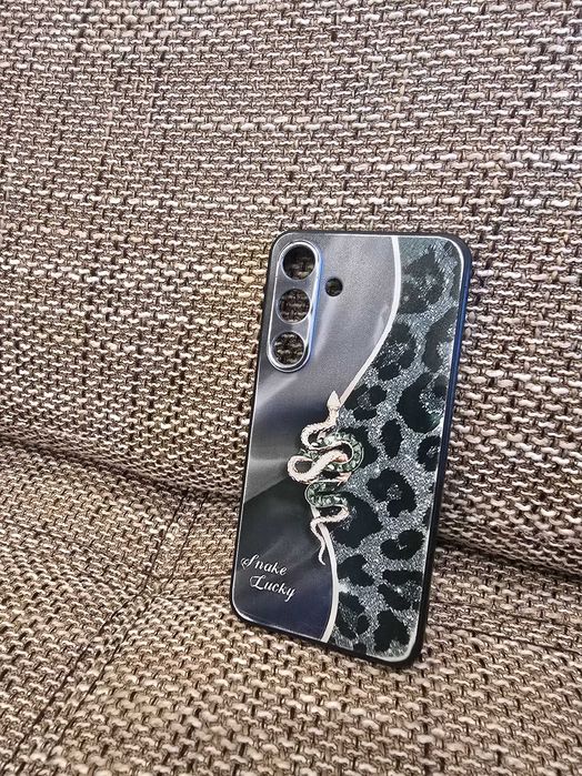 Продавам Samsung S25 +