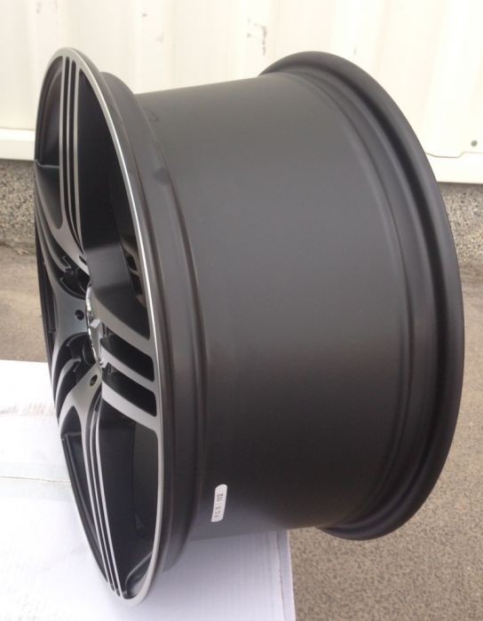 Джанти Мерцедес АМГ 18 цола AMG Mercedes C E S CLS Ц Е С МЛ ML 63 AMG