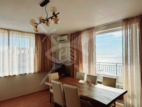 Тристаен апартамент в Свети Влас 97047