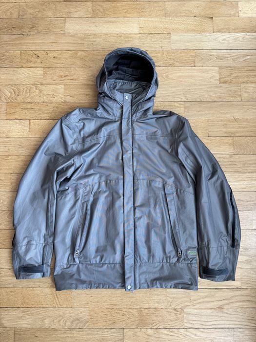 Нов Boss Винтидж Gortex   Добро състояние Размери M-L Цена 100