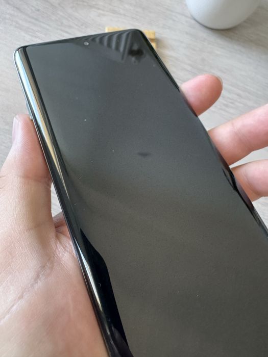 Motorola Edge 60 Pro & Samsung Galaxy Fit 3