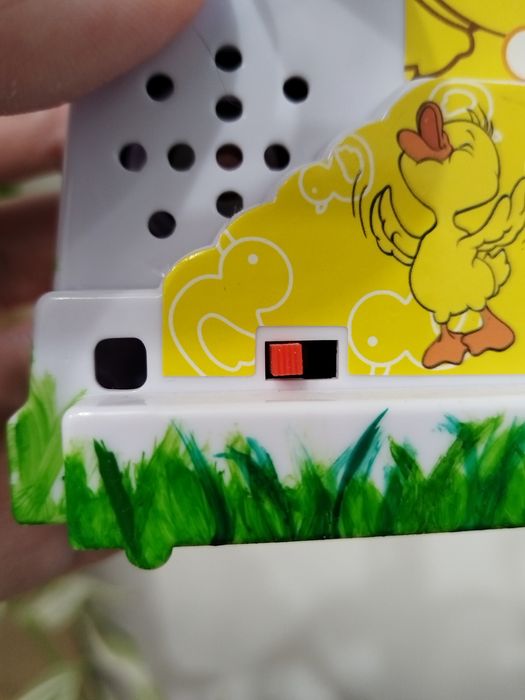 Игрушка ,, уточки на горке"