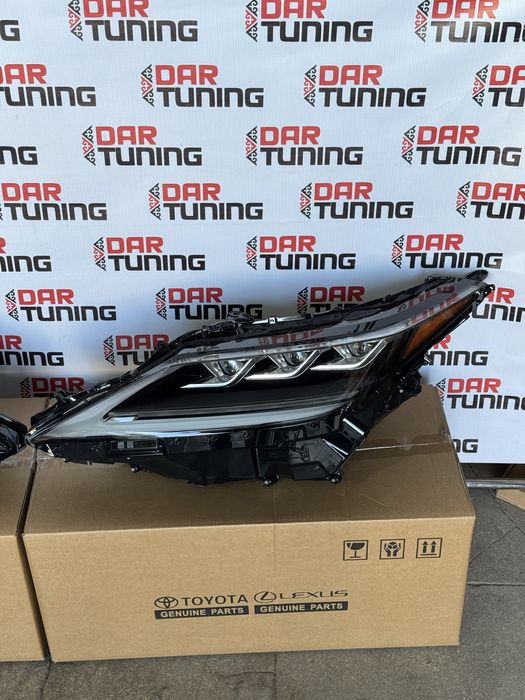 Передние фары Б/у Lexus RX