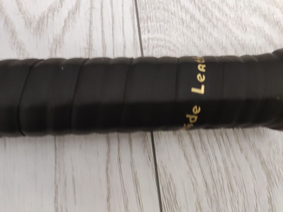 Ракета за тенис с калъф