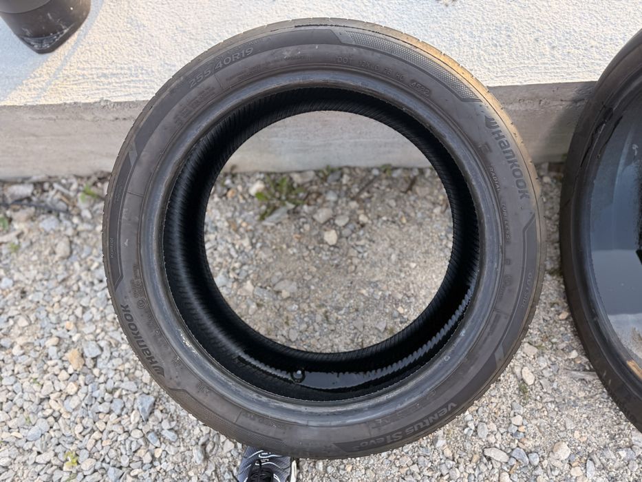 Летни гуми 255/40/19 ДОТ:22 HANKOOK