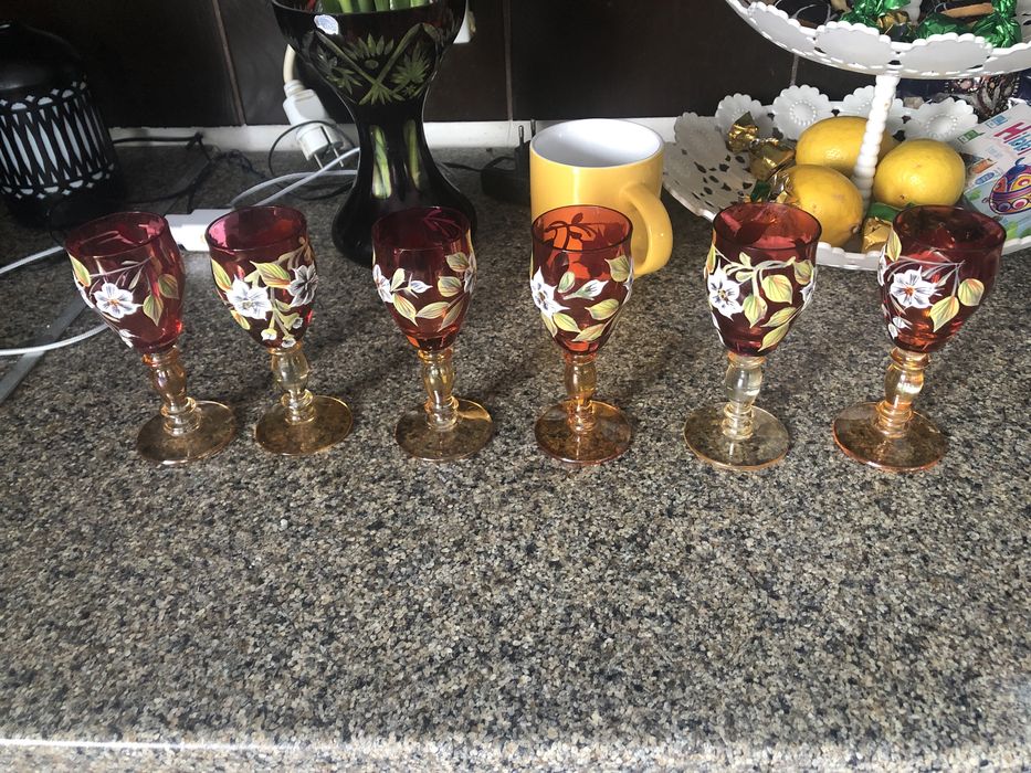 Pahare cristal si recipient lichior prelucrate manual