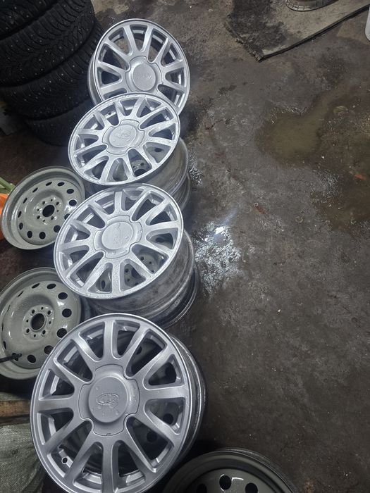 Продам титанки на ваз размер 15