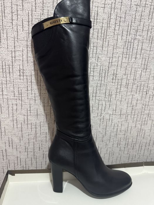 Новый италянский сапоги