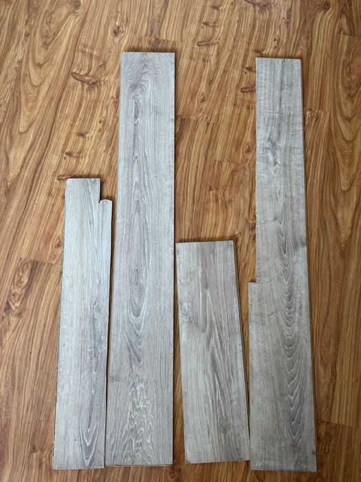 Отдам даром остатки ламината (4 штуки)