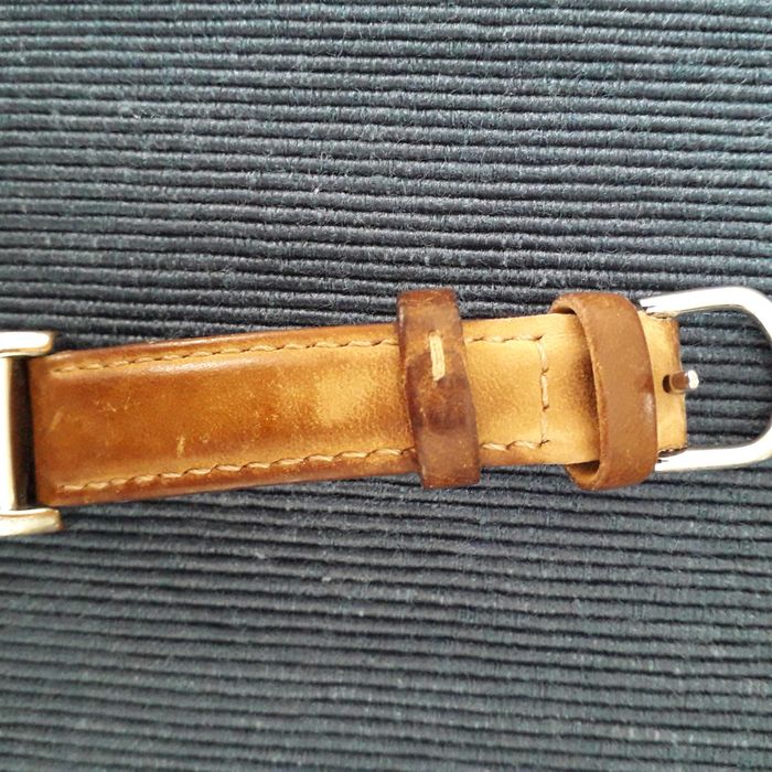 Дамски часовник - два циферблата