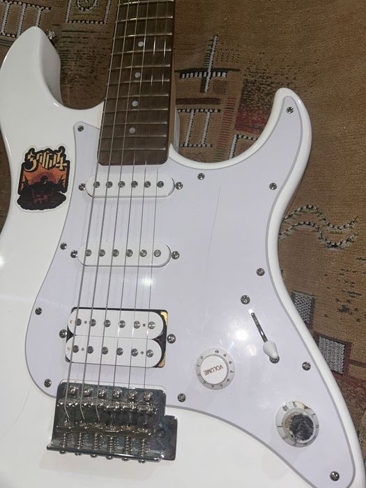 Yamaha Pacifica 012WH
