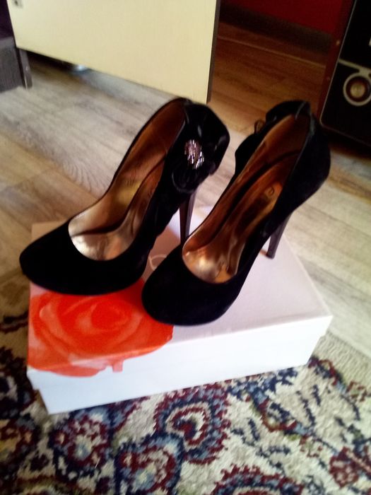 Туфли замш на каблуке