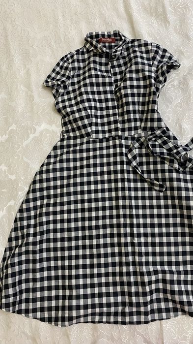 Все платья по 5000 тг