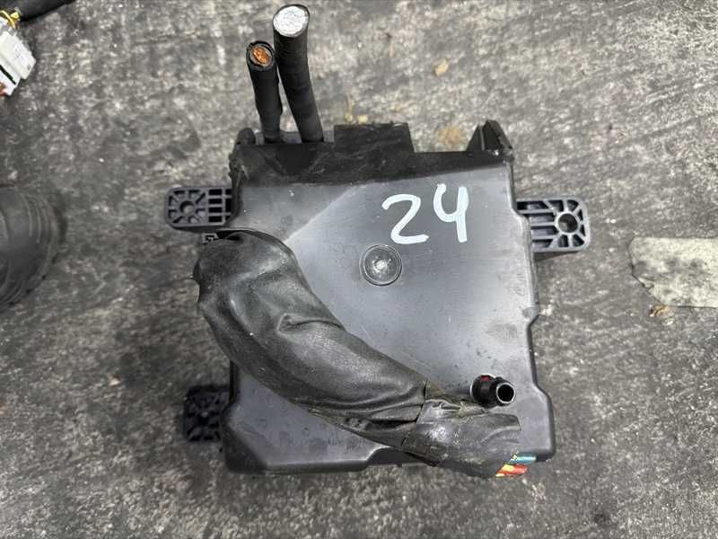 Блок предохранителей Genesis G80 2016