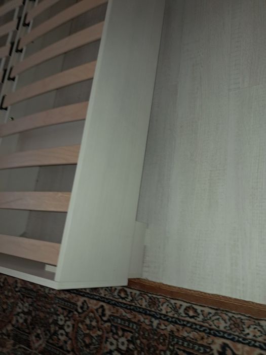 Продам кровать двухместный с матрасом