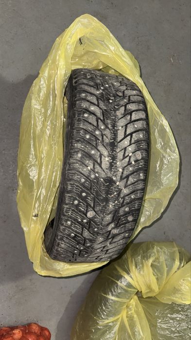 Шина 215/55/17 Nokian