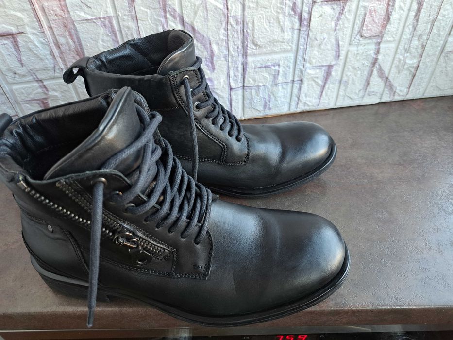мъжки зимни обувки,боти,черни кубинки,ном43