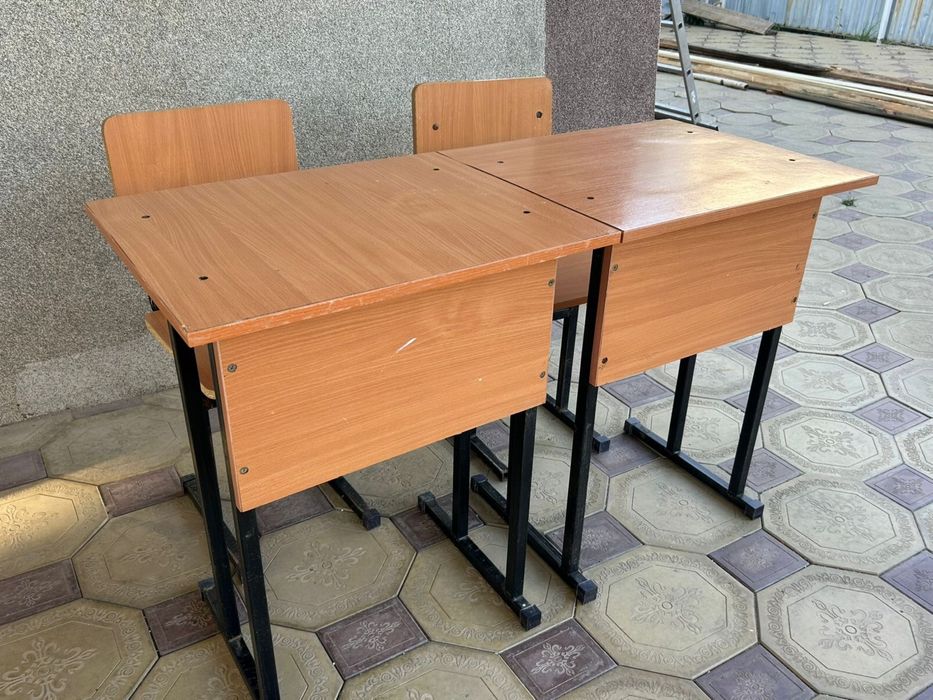 Школьные парты комплекы