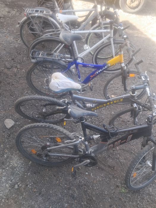 Vând biciclete tricicletă