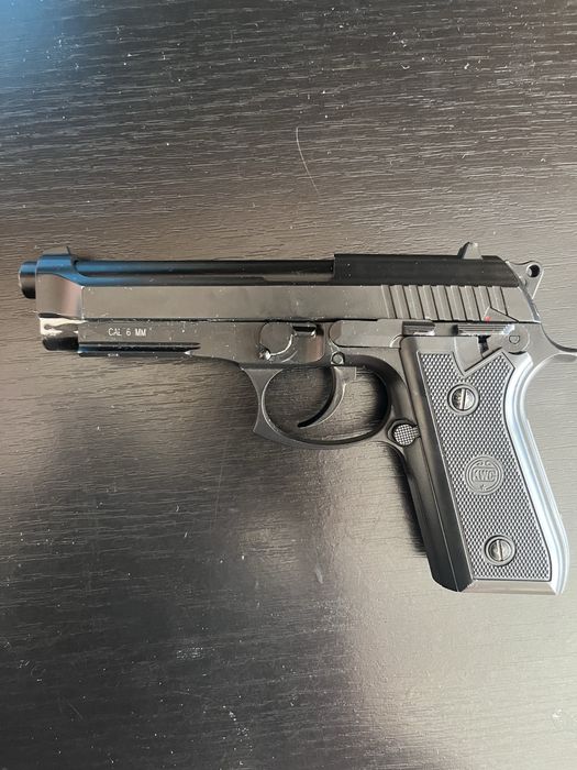 Replica Pistol Taurus PT92