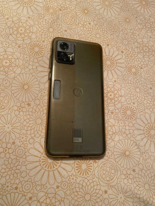 Vând Motorola edge 30 neo 128 GB memorie și 8 GB RAM fisurat