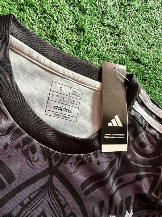 Liverpool Jersey – Special Edition Red Bird