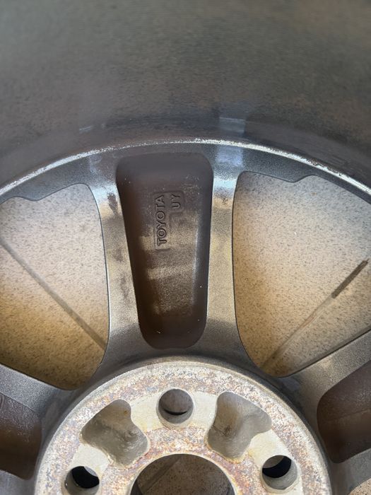 Vand 4 jante Toyota/Lexus R18