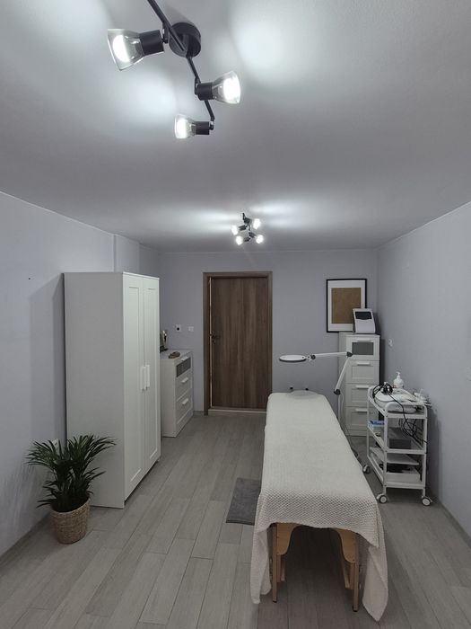 Кабинет под наем масаж косметик