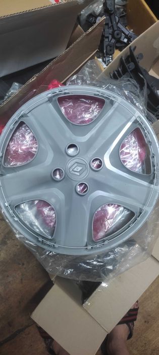 Колпак от Рено Сандеро