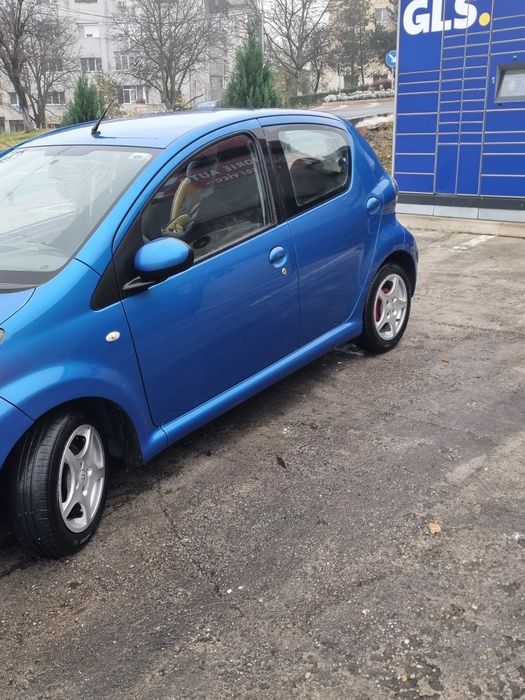 Vând Toyota Aygo